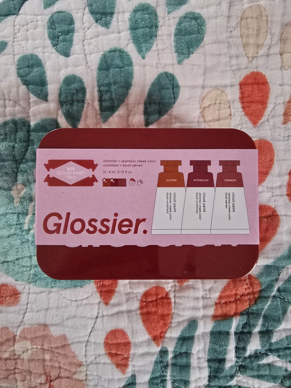 Glossier Cloud Paint Trio Tin - Pink and Red Packaging